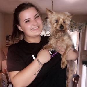 Meet your Posher, Emily